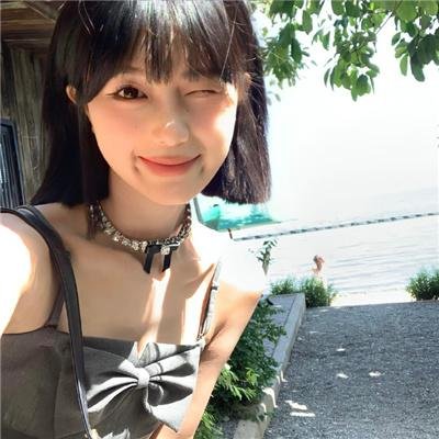 蜂蜜与四叶草